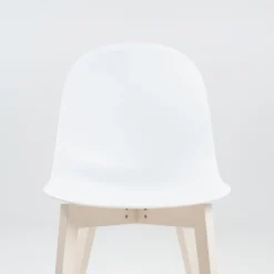 1665 Academy Connubia© Chaise scandinave en polypropylène et bois