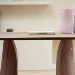 Blossom Mobitec® Table design en bois avec bords arrondis