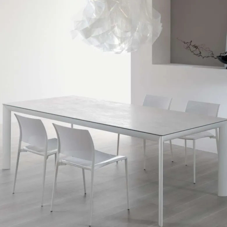 Cocoon Table italienne rectangulaire extensible en céramique contemporaine