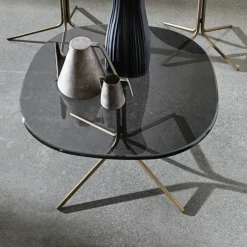 Genius Table basse design en verre et métal