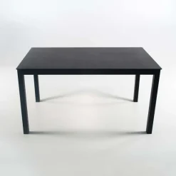 Millenium 4 Table rectangulaire en dekton et pieds en métal