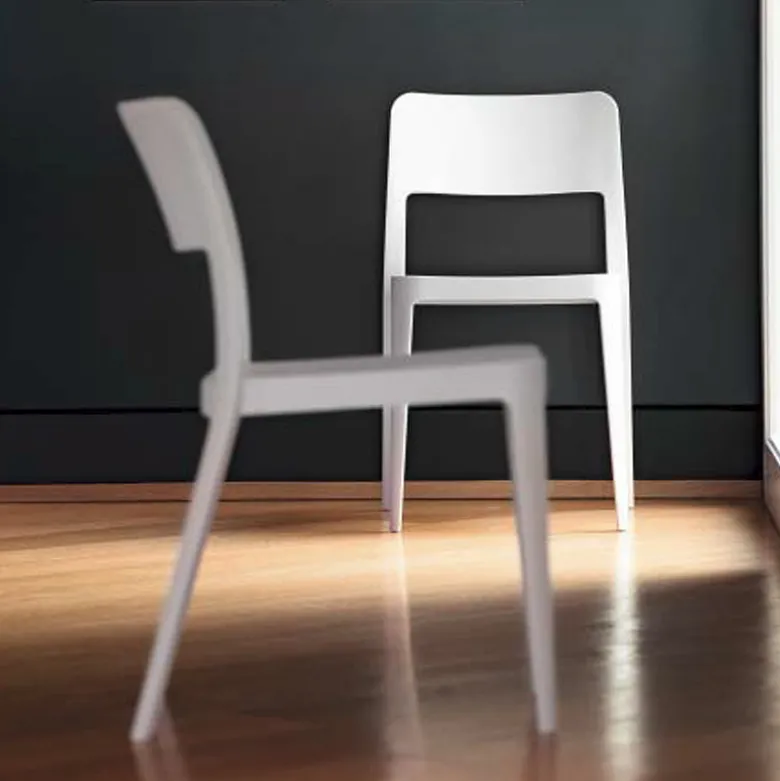 Nené Midj® Chaise moderne en polypropylène