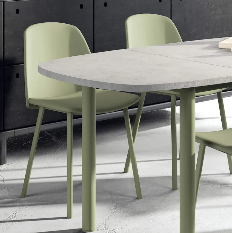 Olivia Chaise tendance rembourrée en simili avec pieds en métal