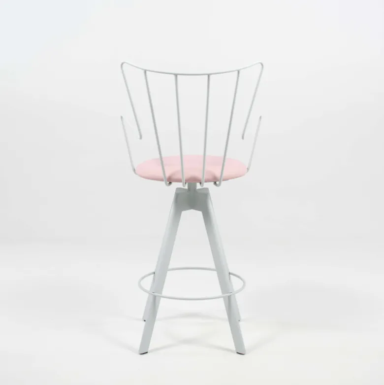 Well Carrier® Tabouret snack design pivotant en synthétique et métal